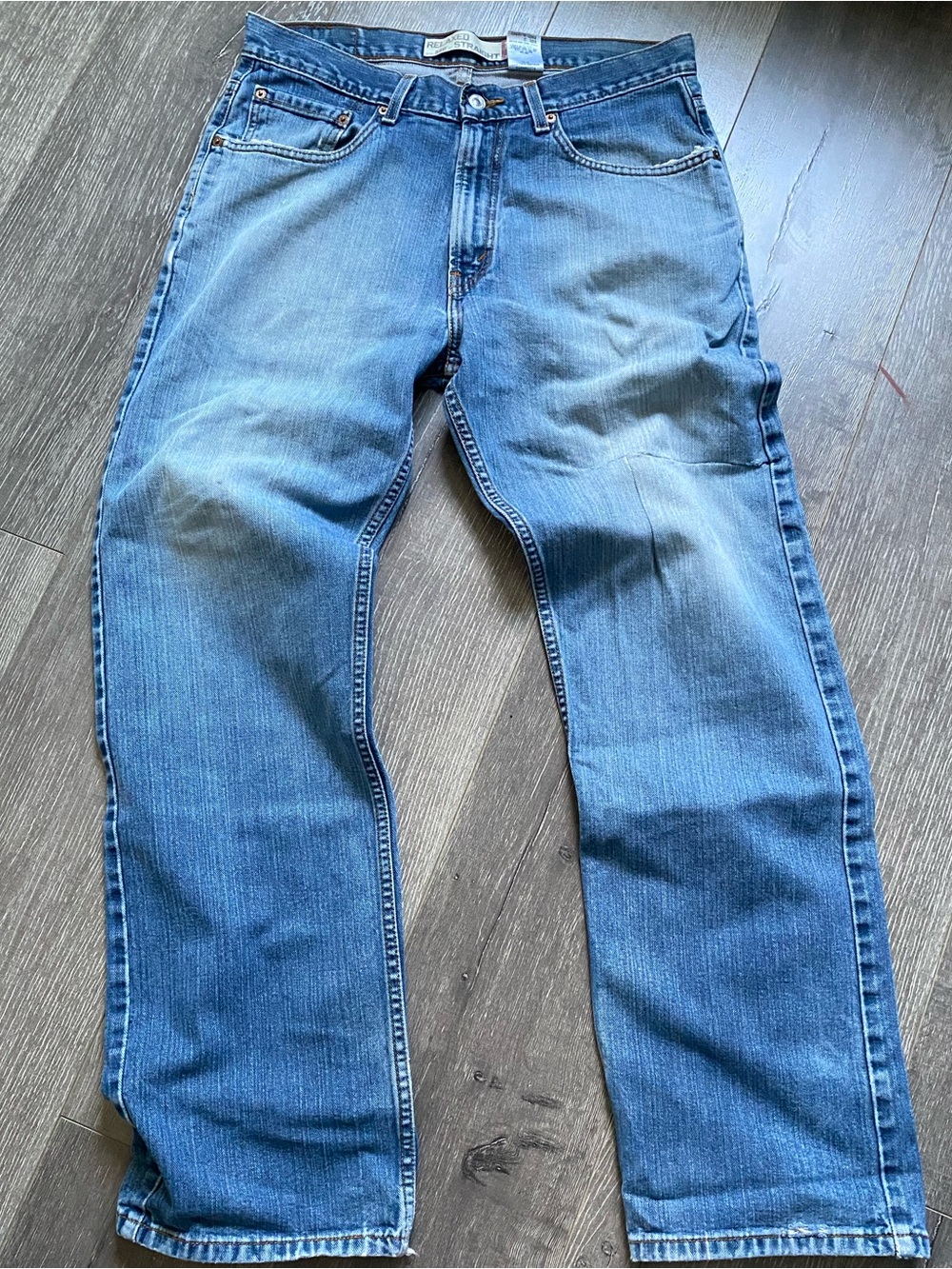 Levi’s • Men's Straight-Leg Jeans in Blue Denim